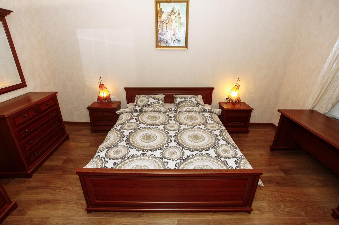 Apartment Near Museum Lviv Buitenkant foto